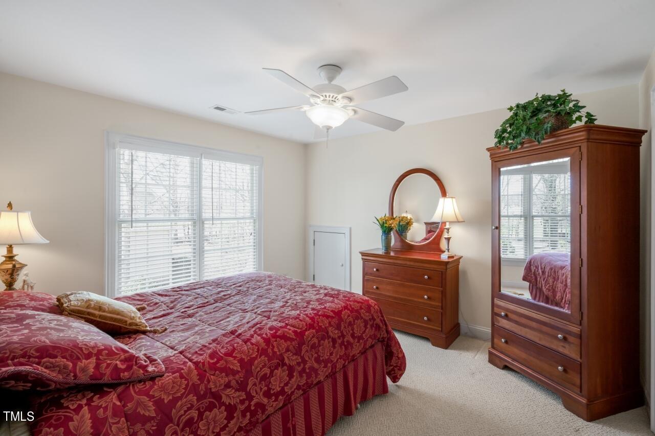 25 Georgetown Woods Drive