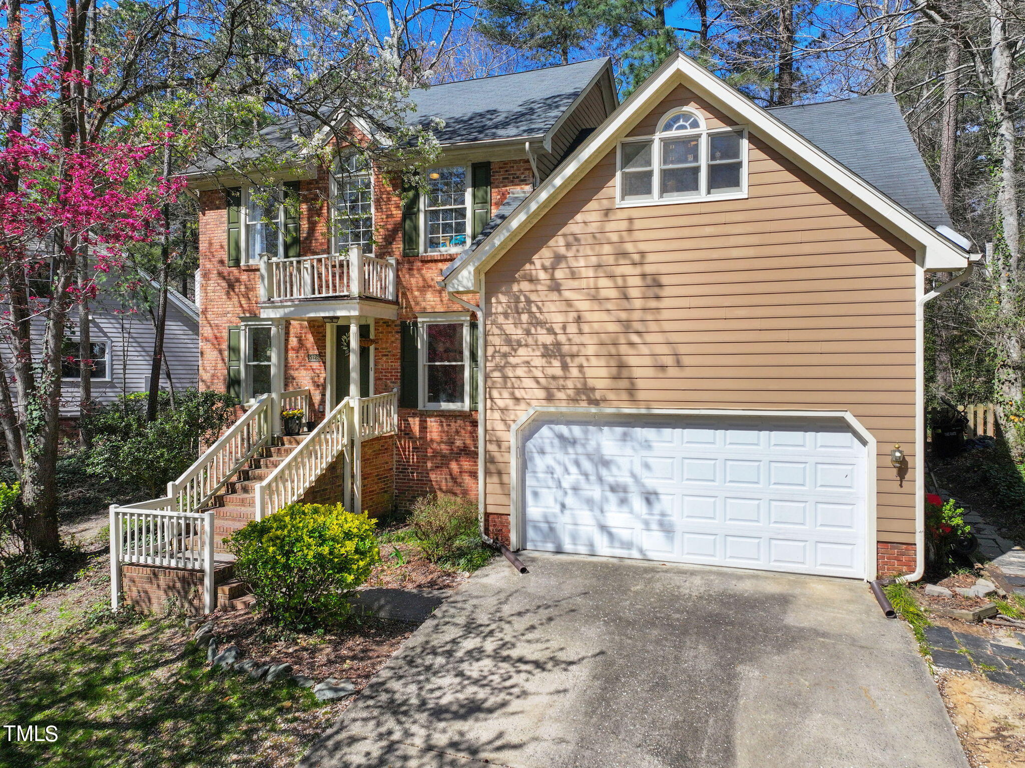 5126 Oakbrook Drive