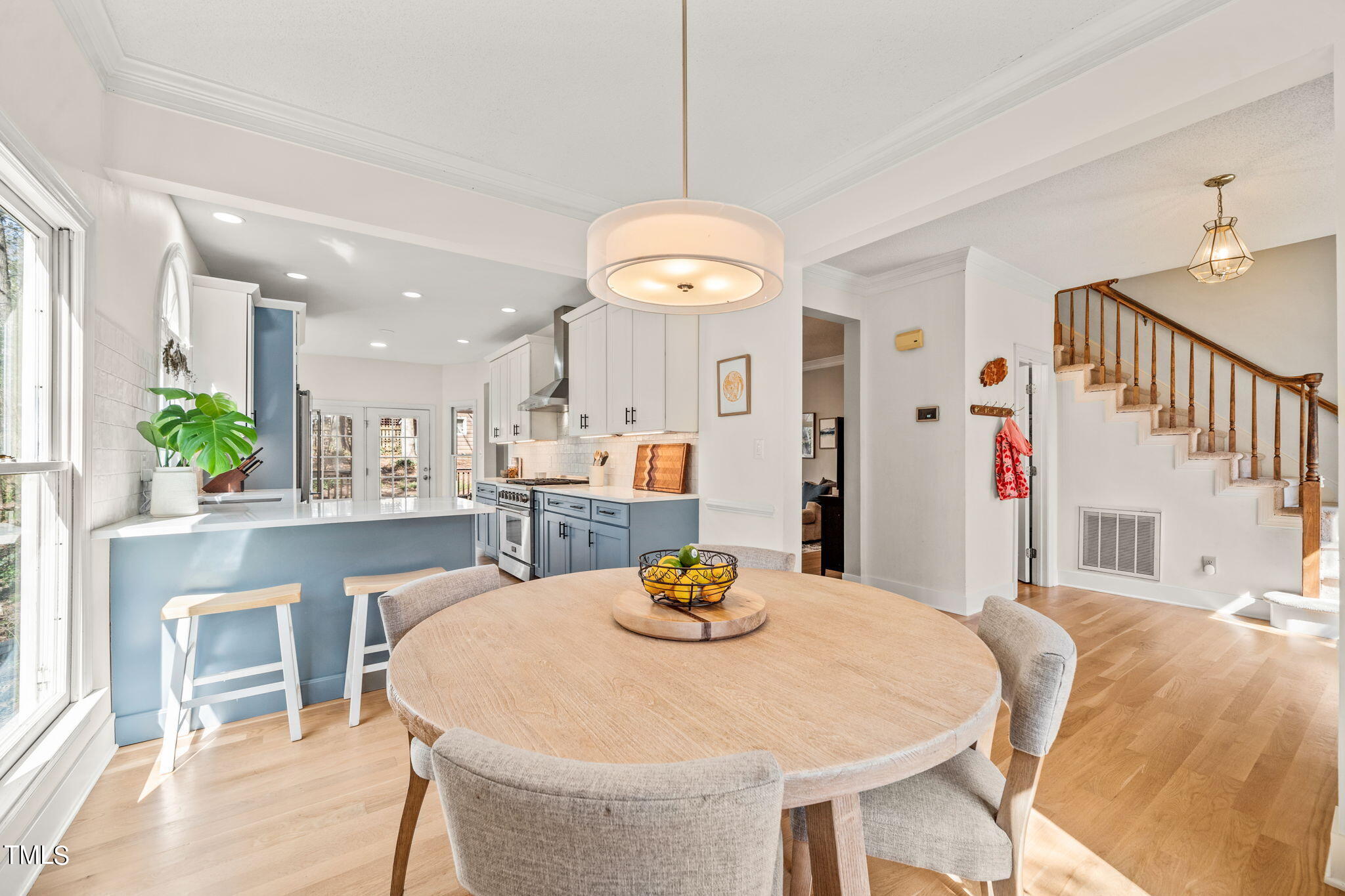 5126 Oakbrook Drive