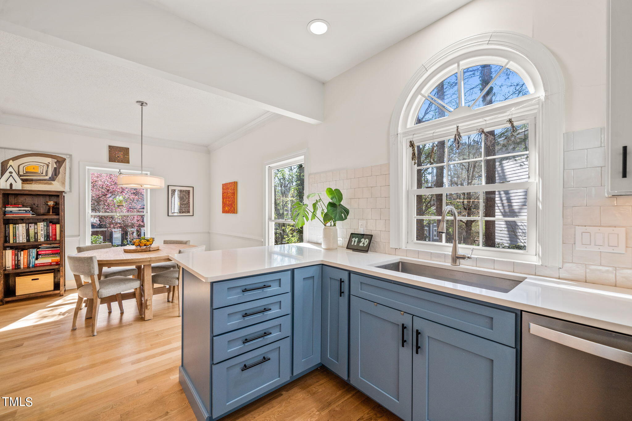 5126 Oakbrook Drive