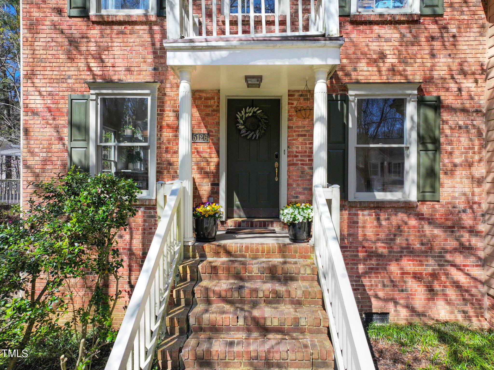 5126 Oakbrook Drive