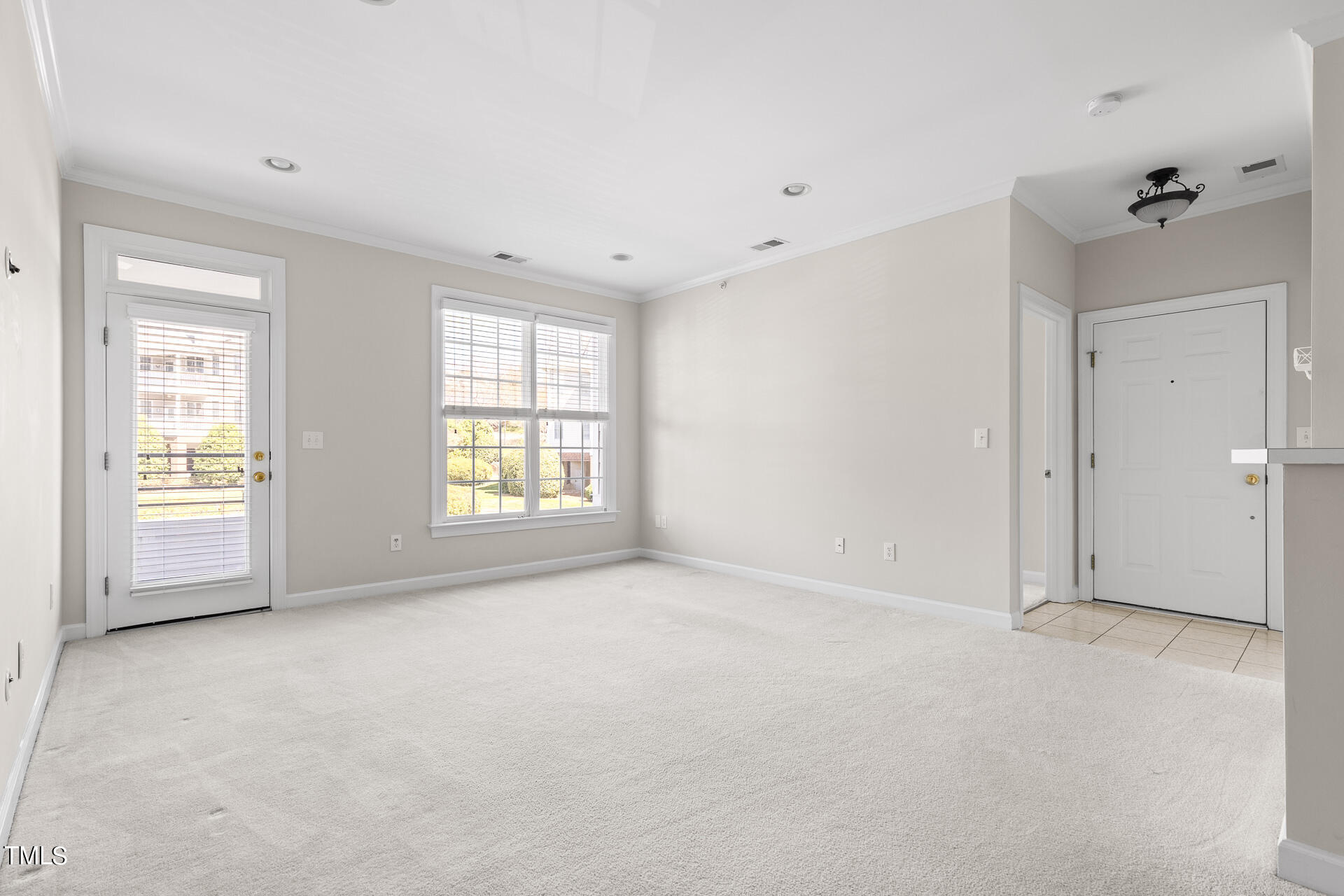 520 Aberdeen Drive # 304