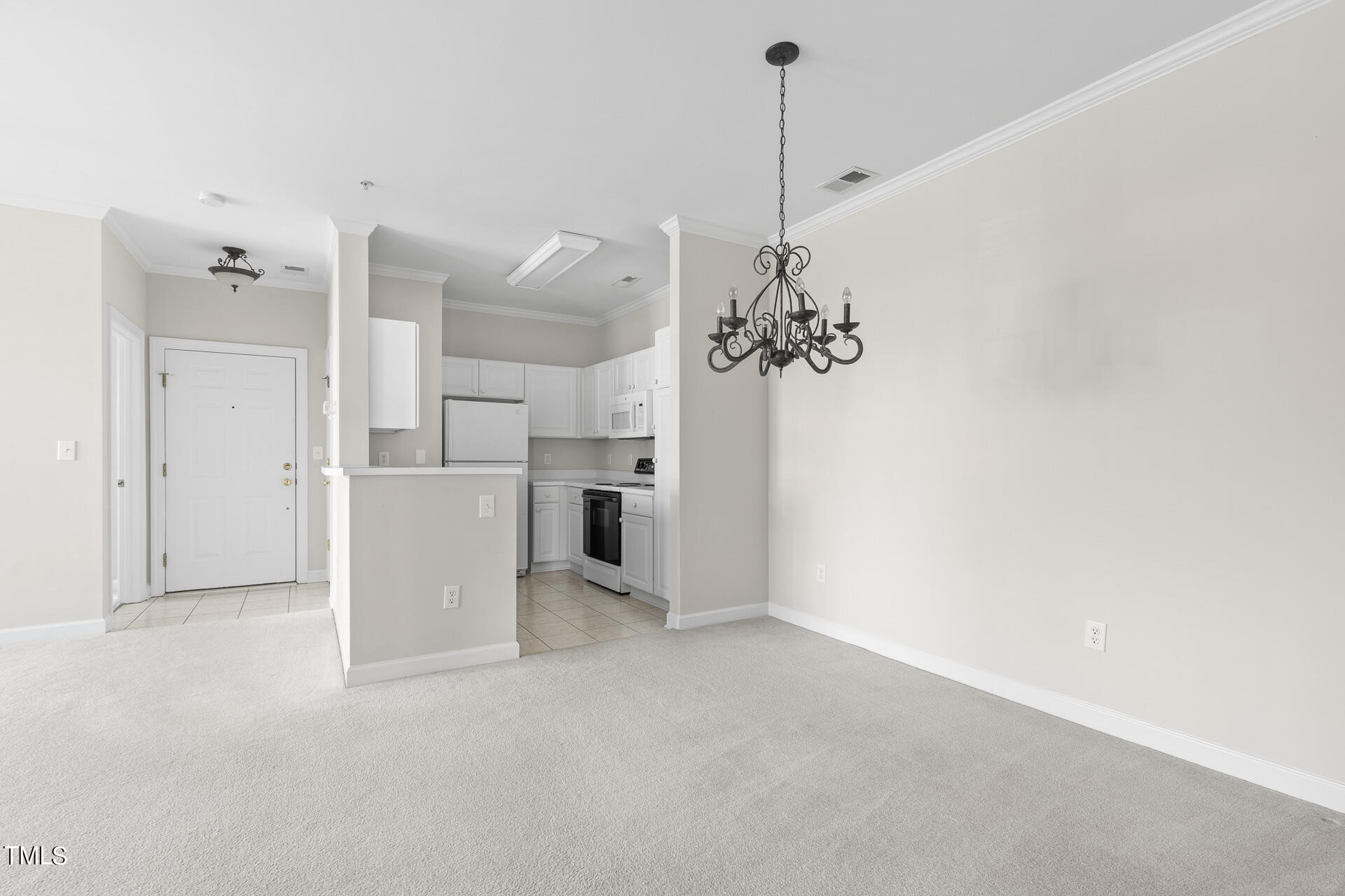 520 Aberdeen Drive # 304