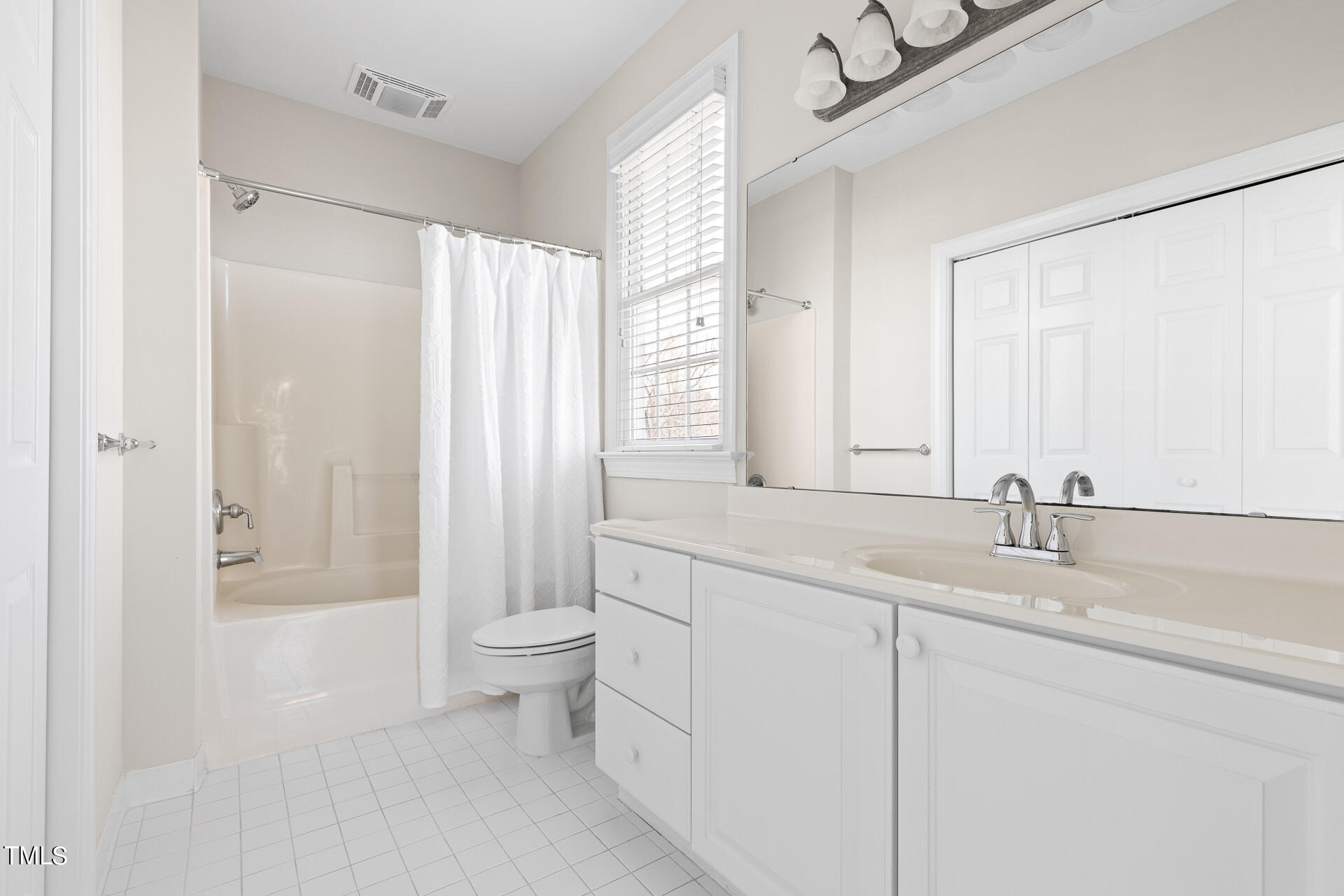 520 Aberdeen Drive # 304