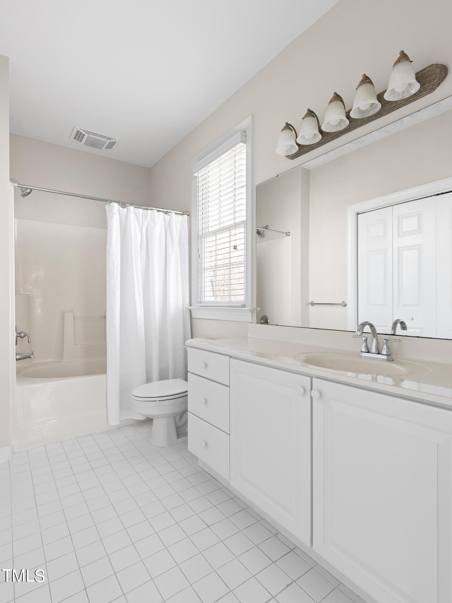 520 Aberdeen Drive # 304