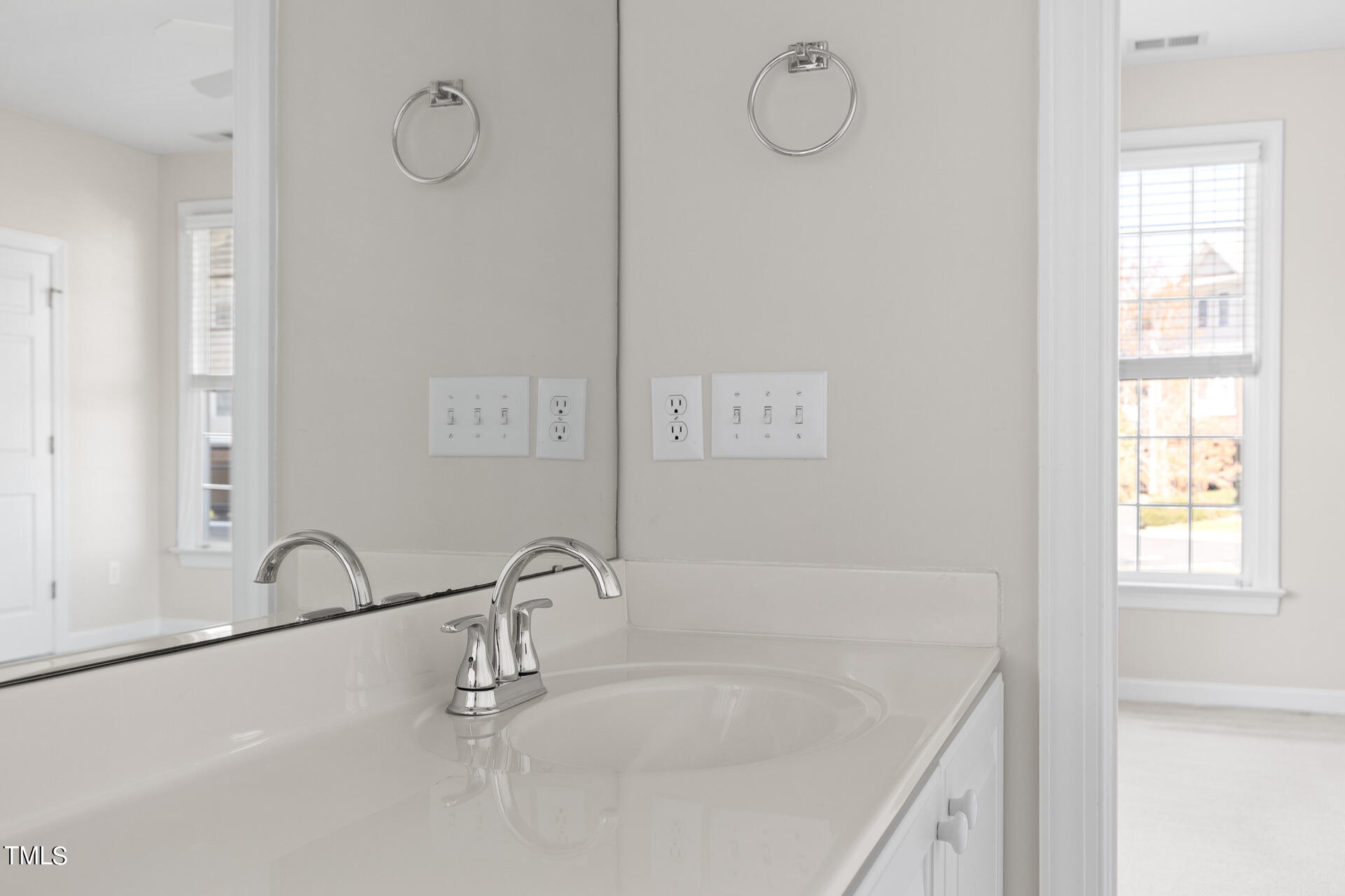 520 Aberdeen Drive # 304