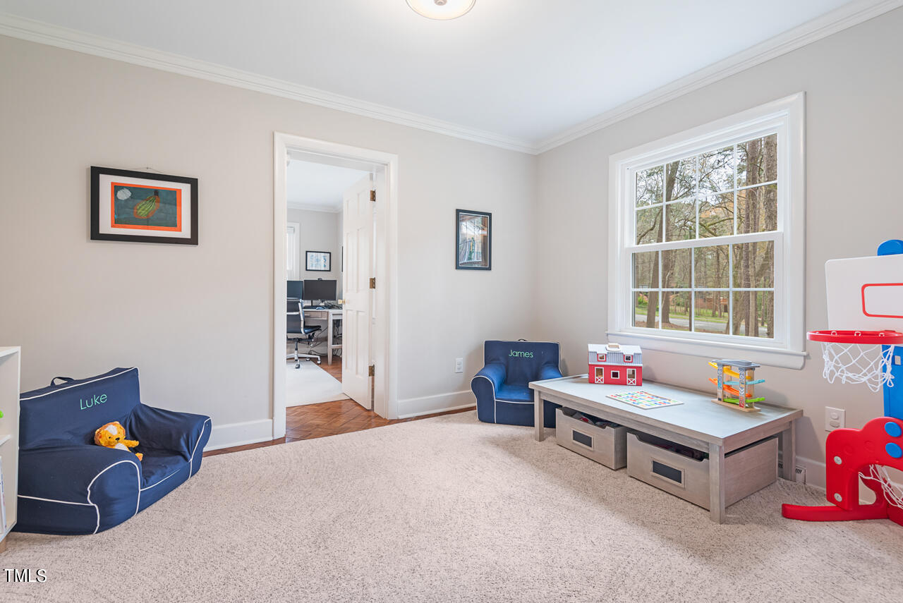 2528 Wrightwood Avenue