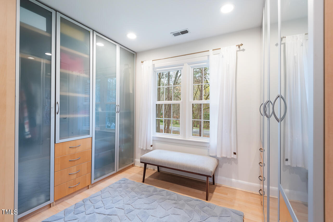 2528 Wrightwood Avenue