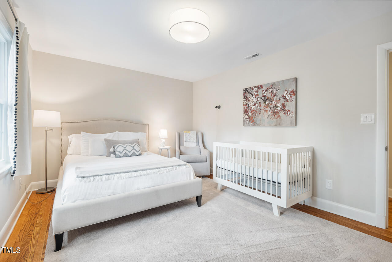 2528 Wrightwood Avenue