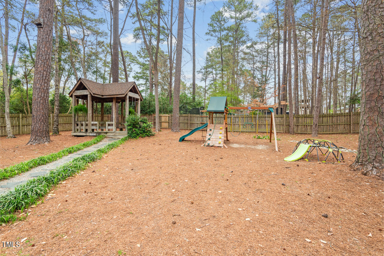 2528 Wrightwood Avenue