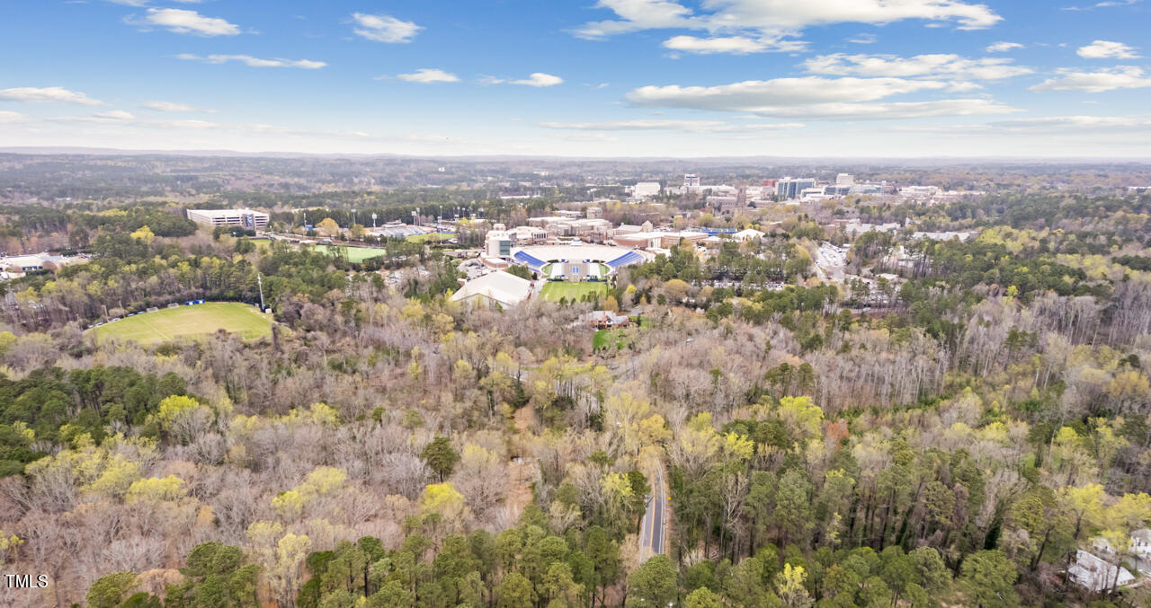 2528 Wrightwood Avenue