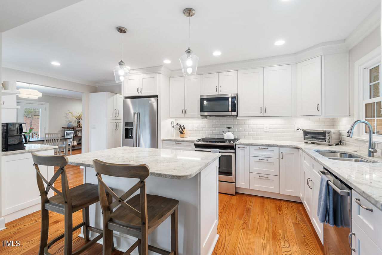 2528 Wrightwood Avenue