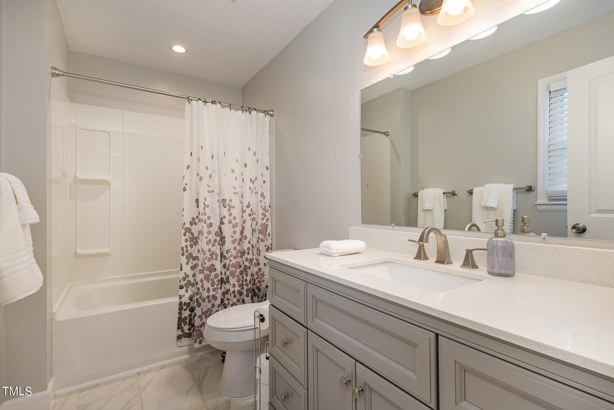 4407 Mcdermott Drive