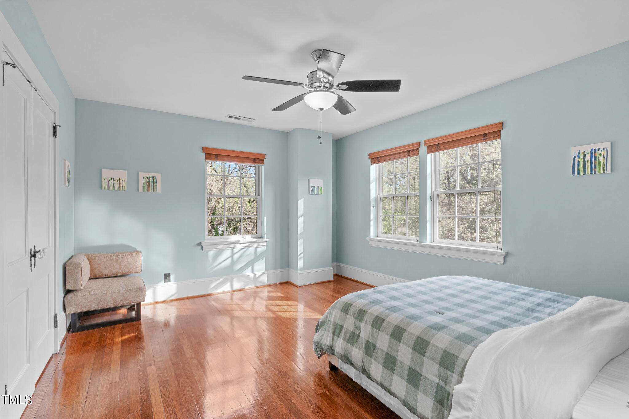 401 E Trinity Avenue