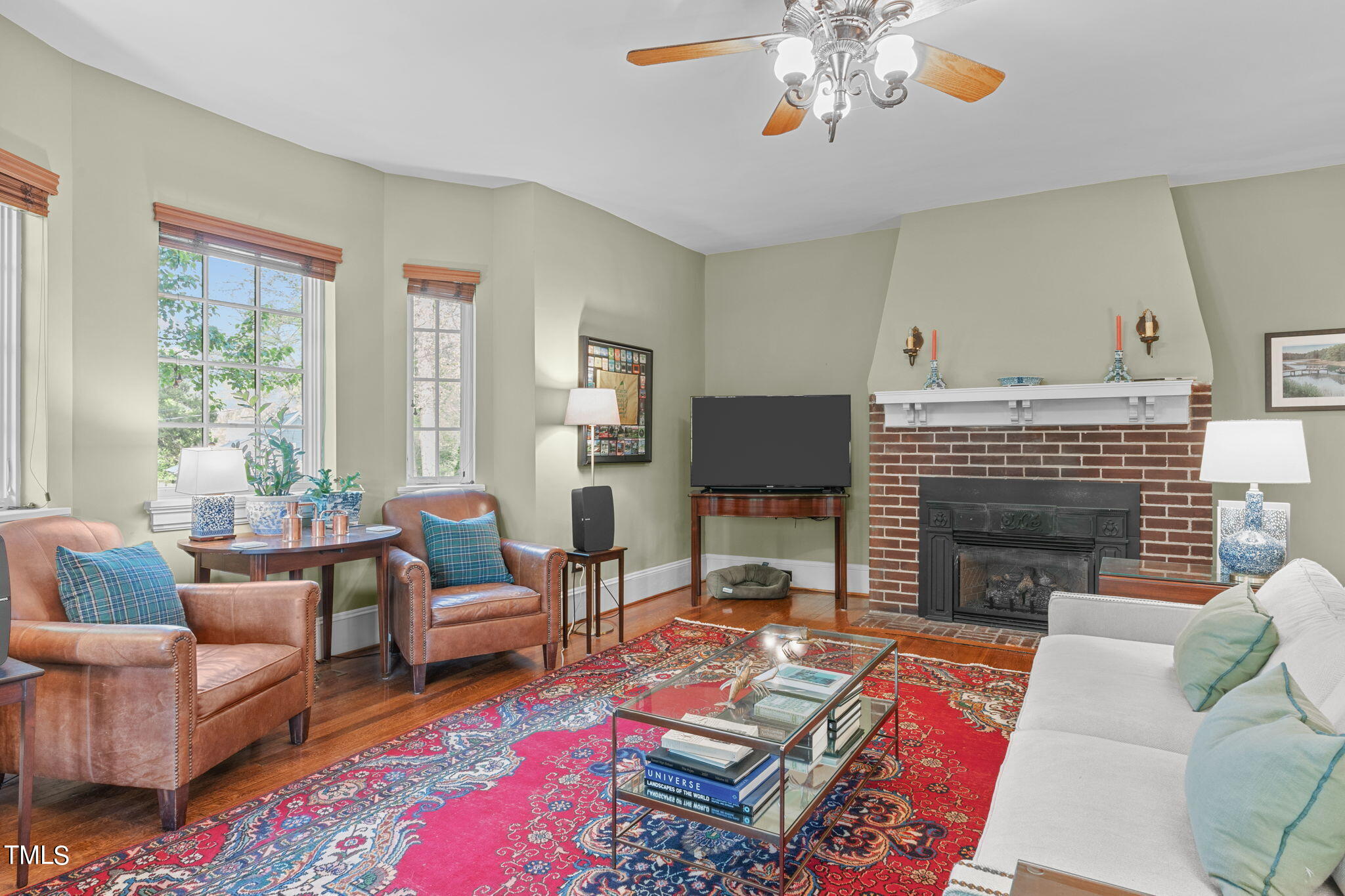 401 E Trinity Avenue