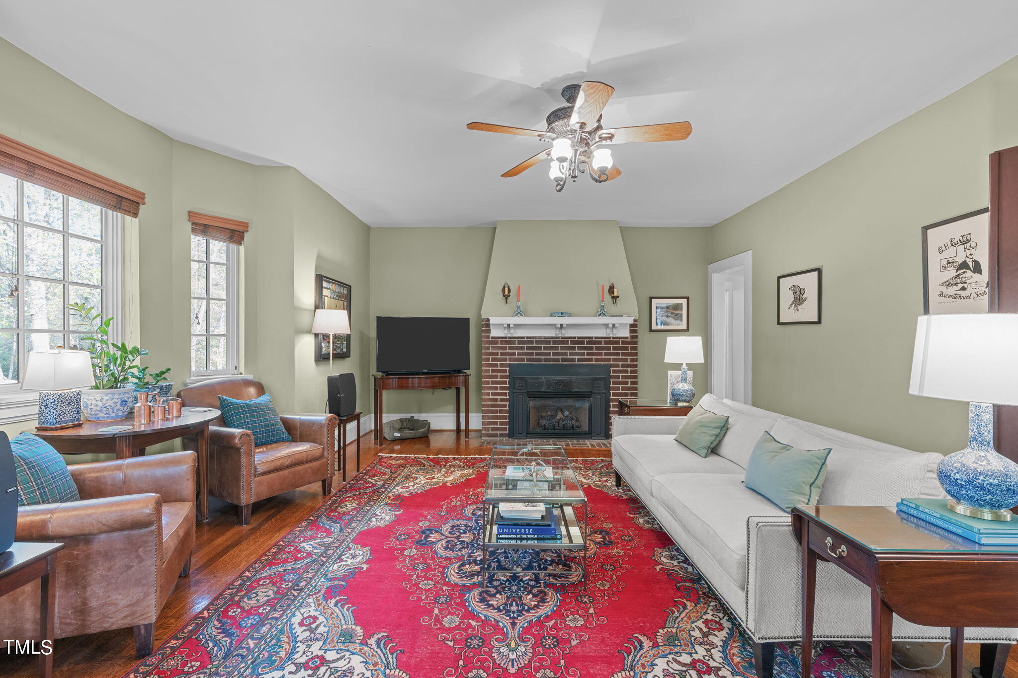 401 E Trinity Avenue