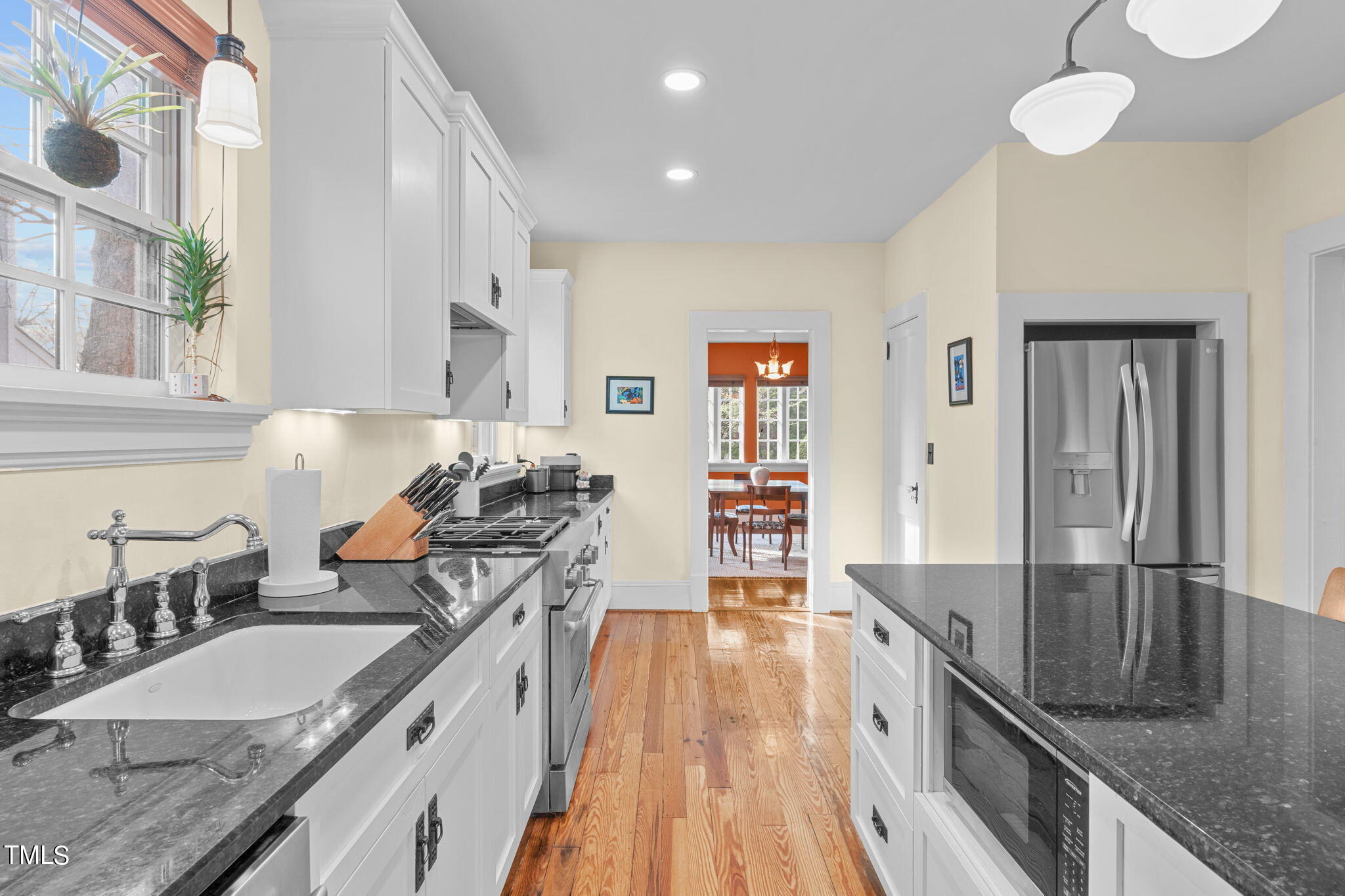 401 E Trinity Avenue