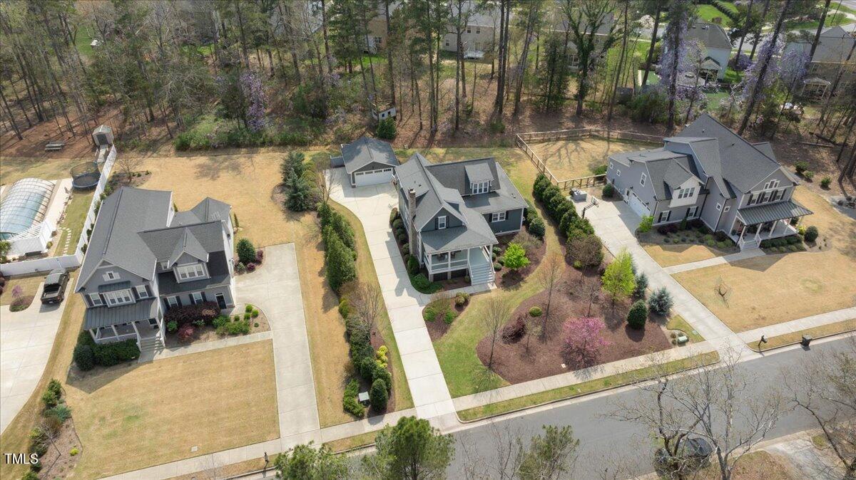 3725 Stonegate Drive