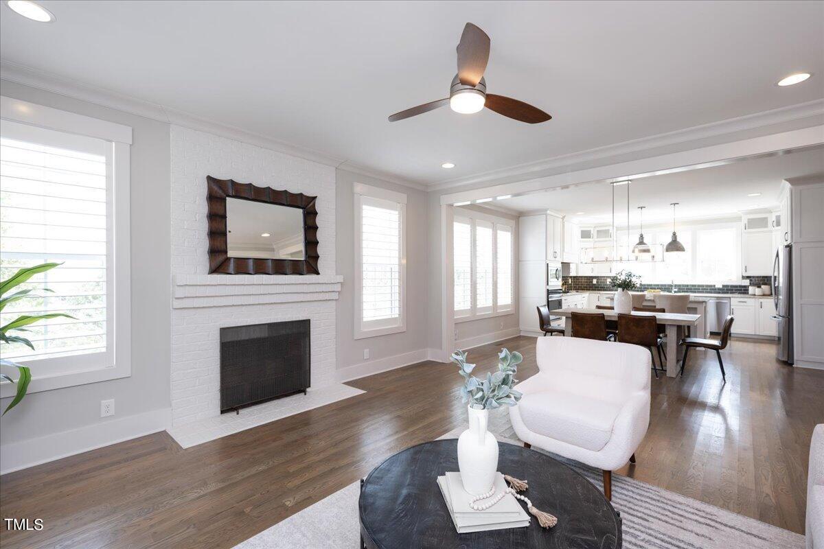 3725 Stonegate Drive