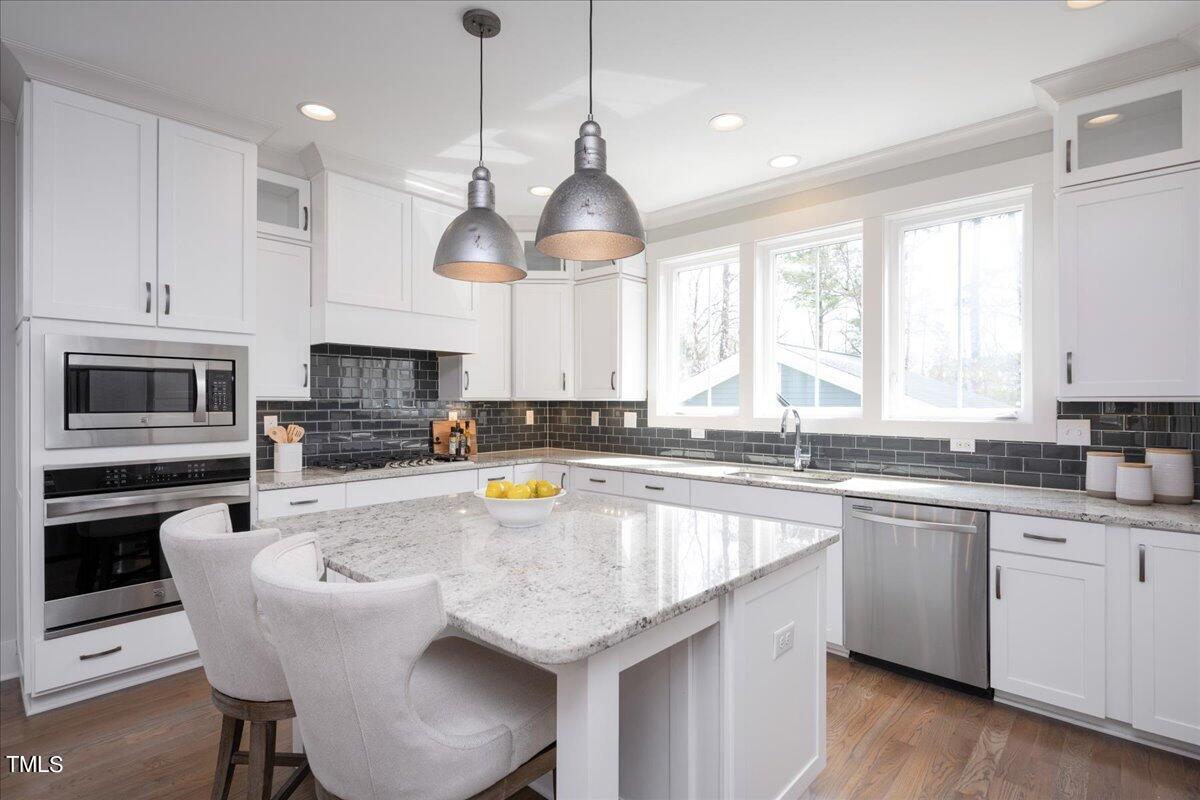 3725 Stonegate Drive