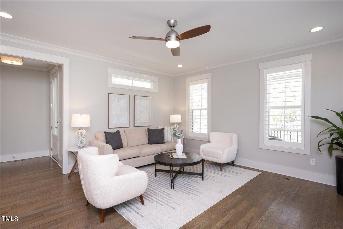 3725 Stonegate Drive