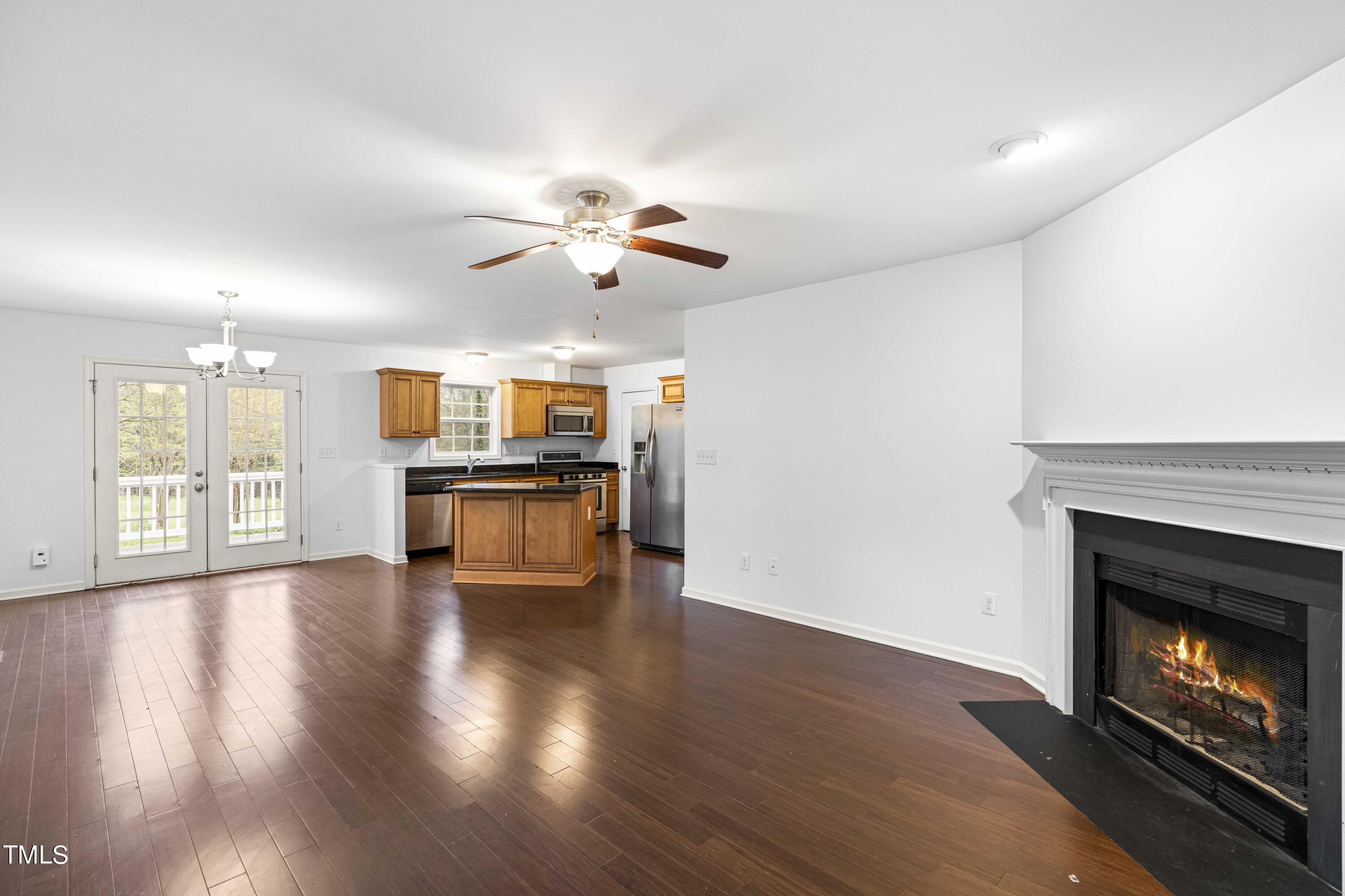 1103 W Murray Avenue