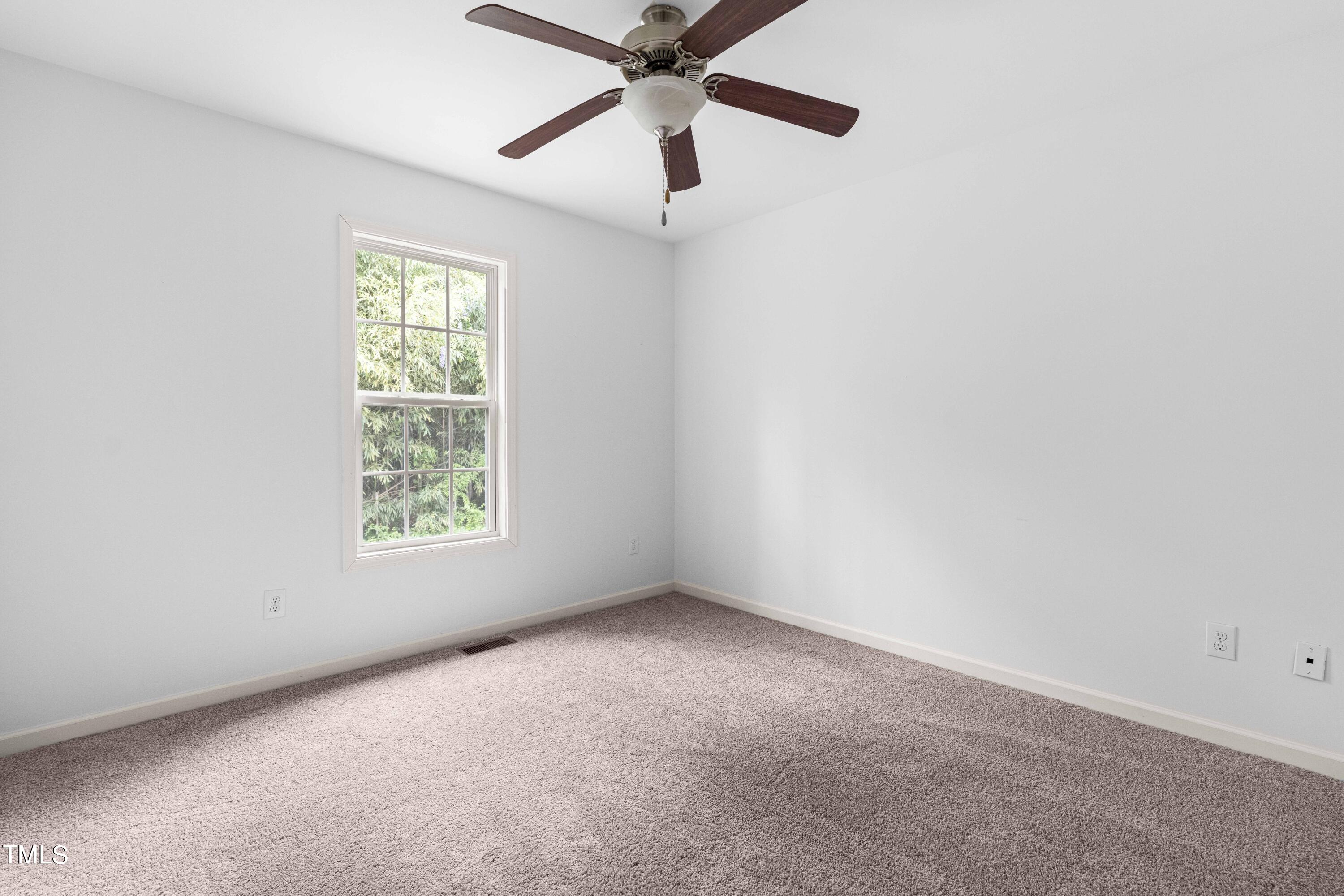 1103 W Murray Avenue