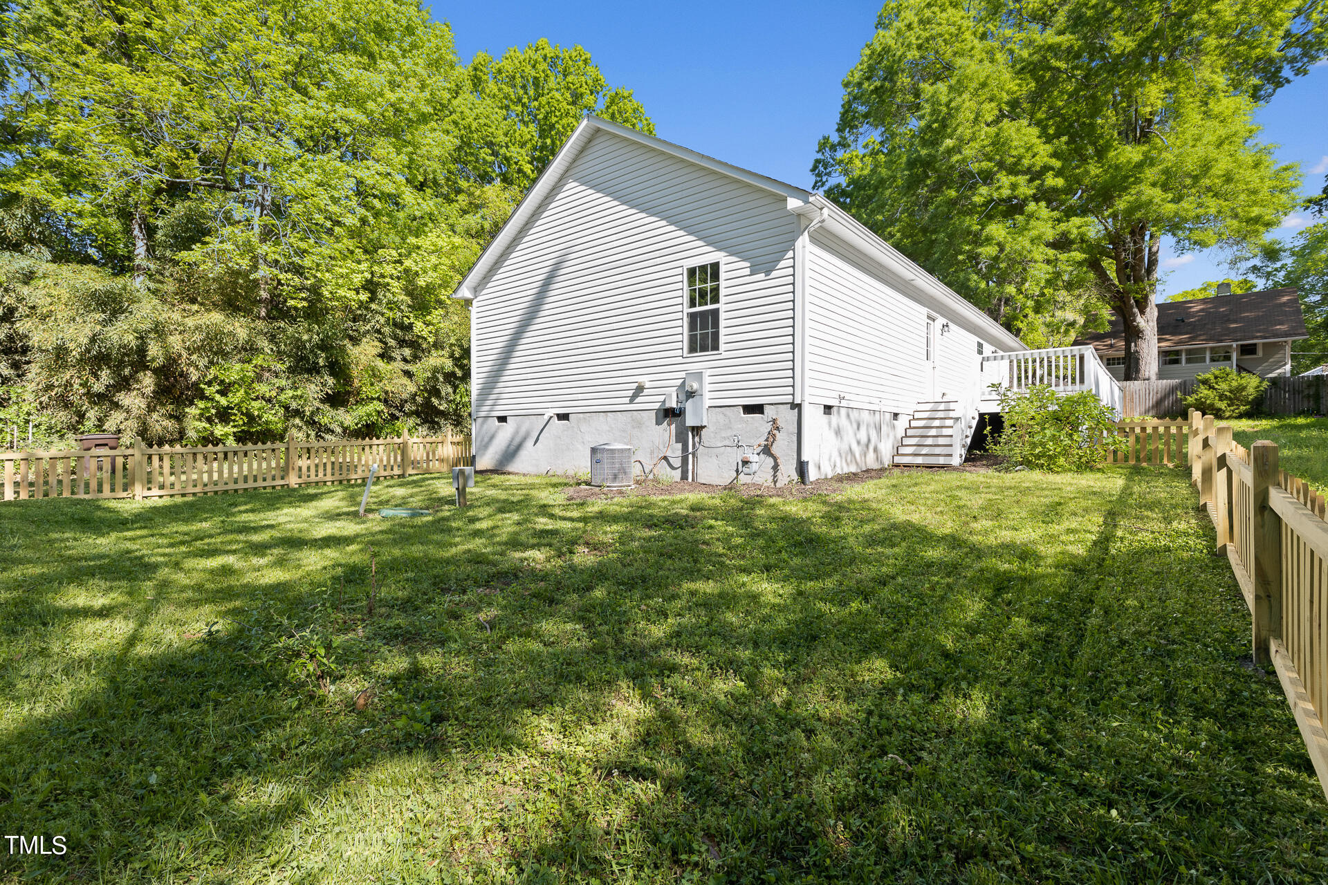 1103 W Murray Avenue