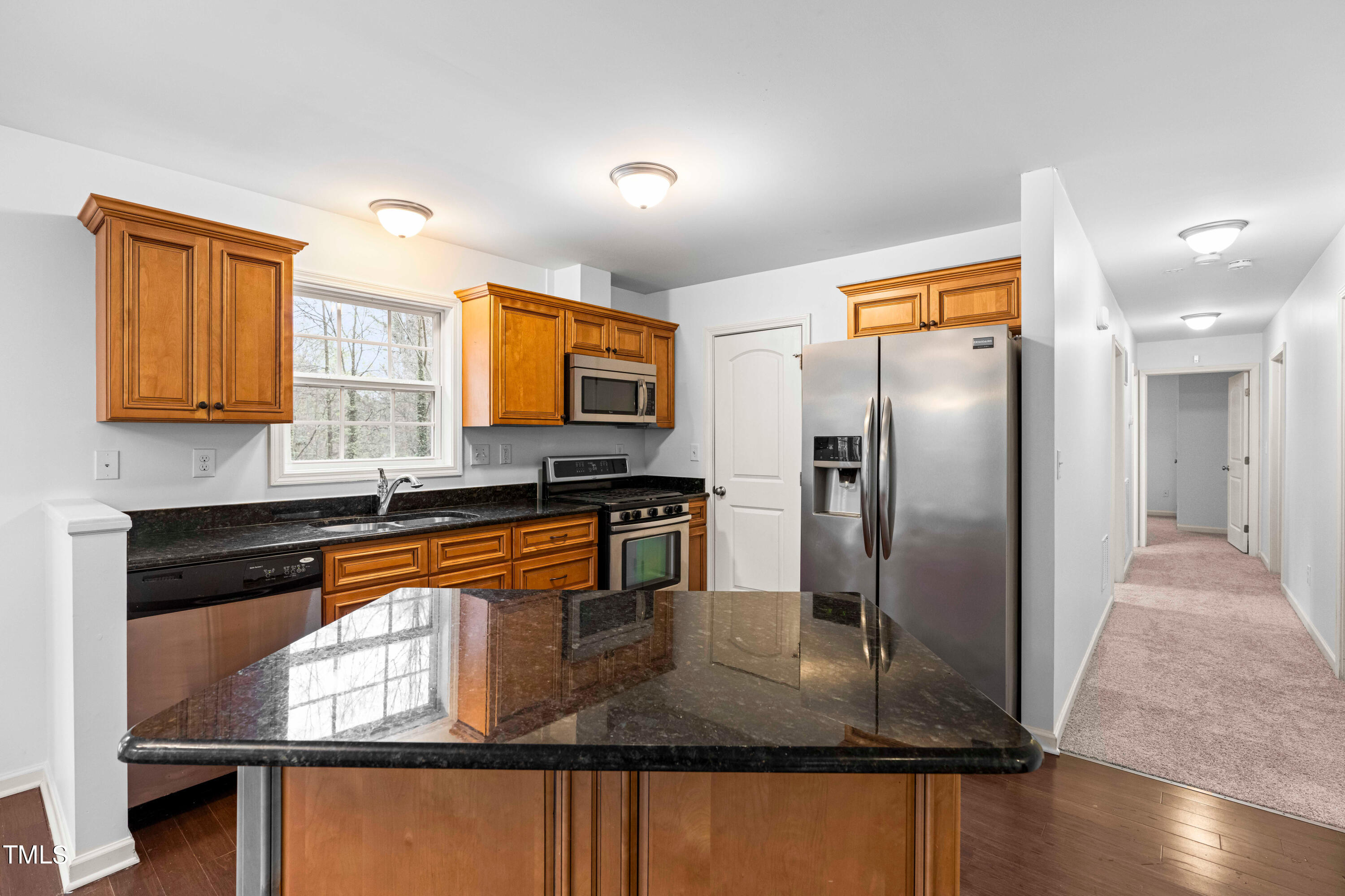 1103 W Murray Avenue