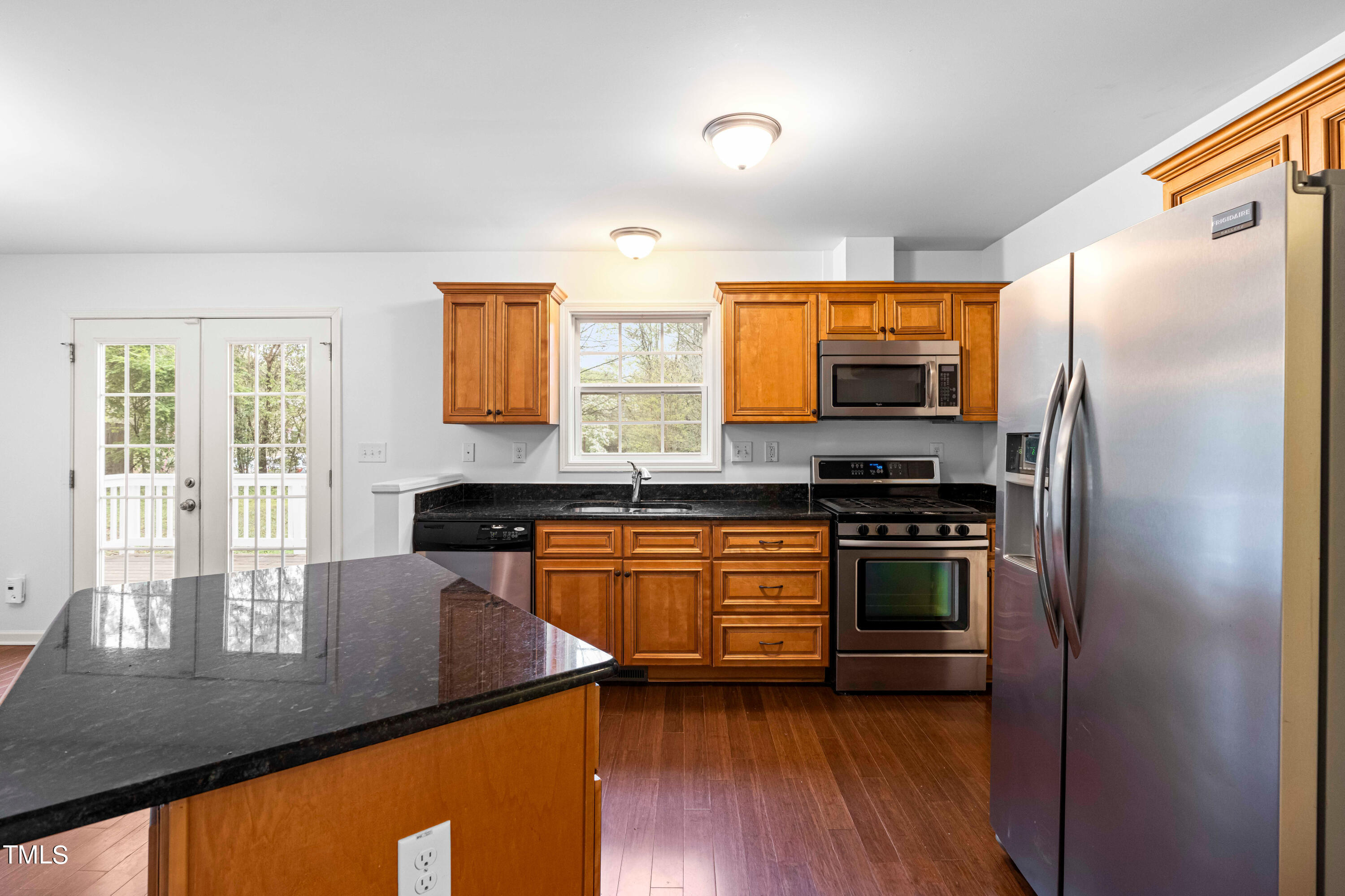 1103 W Murray Avenue