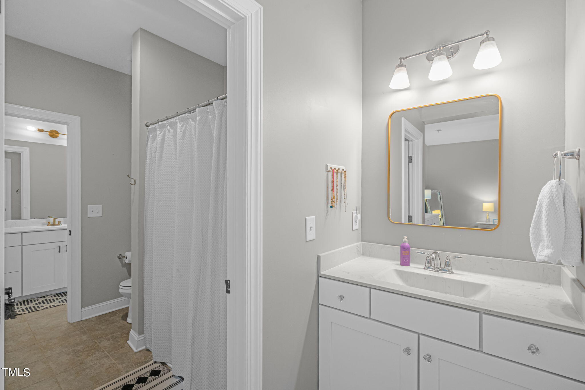 4621 Myra Glen Place