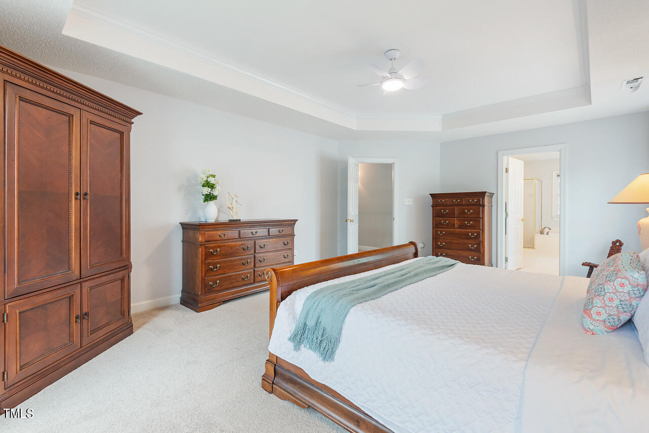5209 Harrington Grove Drive