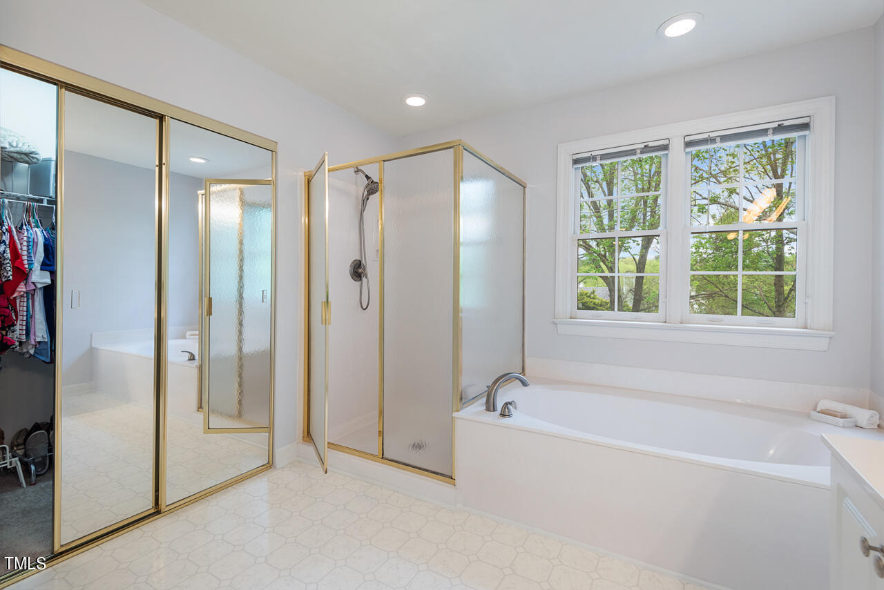 5209 Harrington Grove Drive