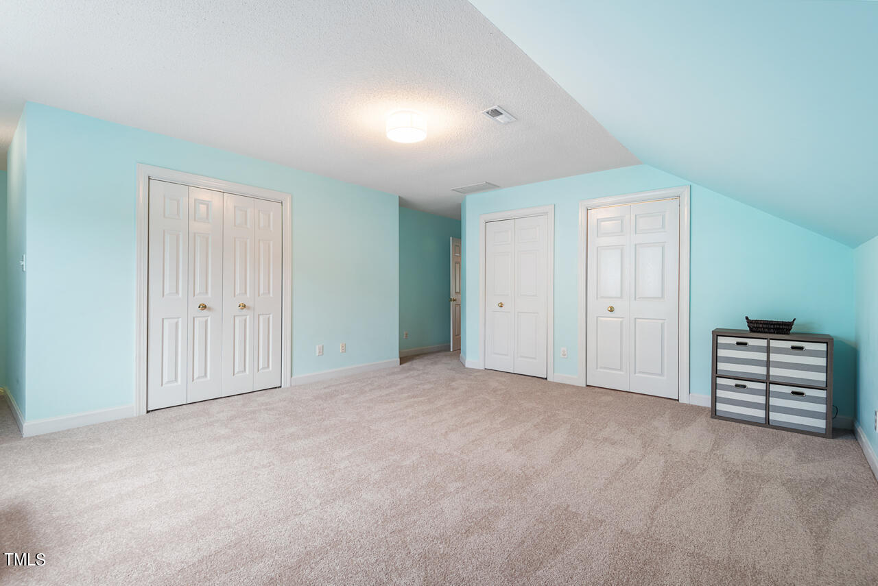 5209 Harrington Grove Drive