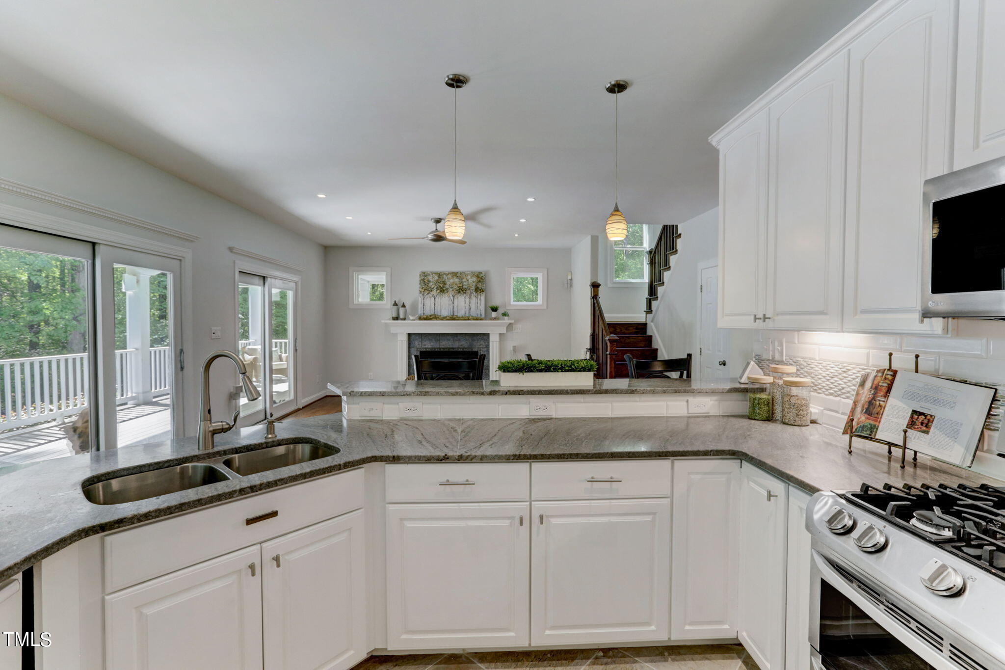 1029 Sunset Meadows Drive