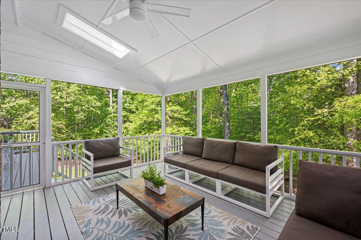 1517 Brightwater Court