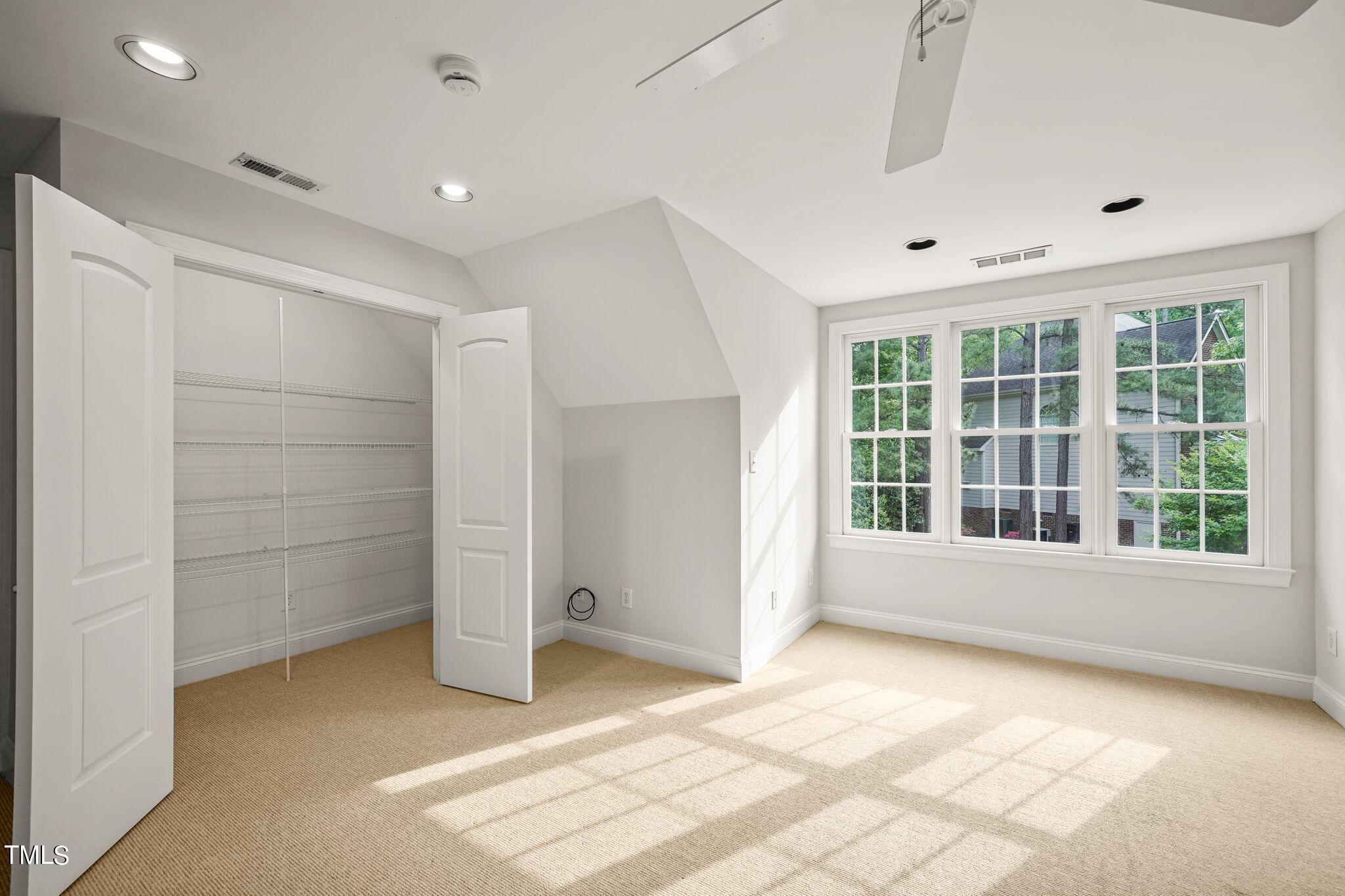 24 Acornridge Court