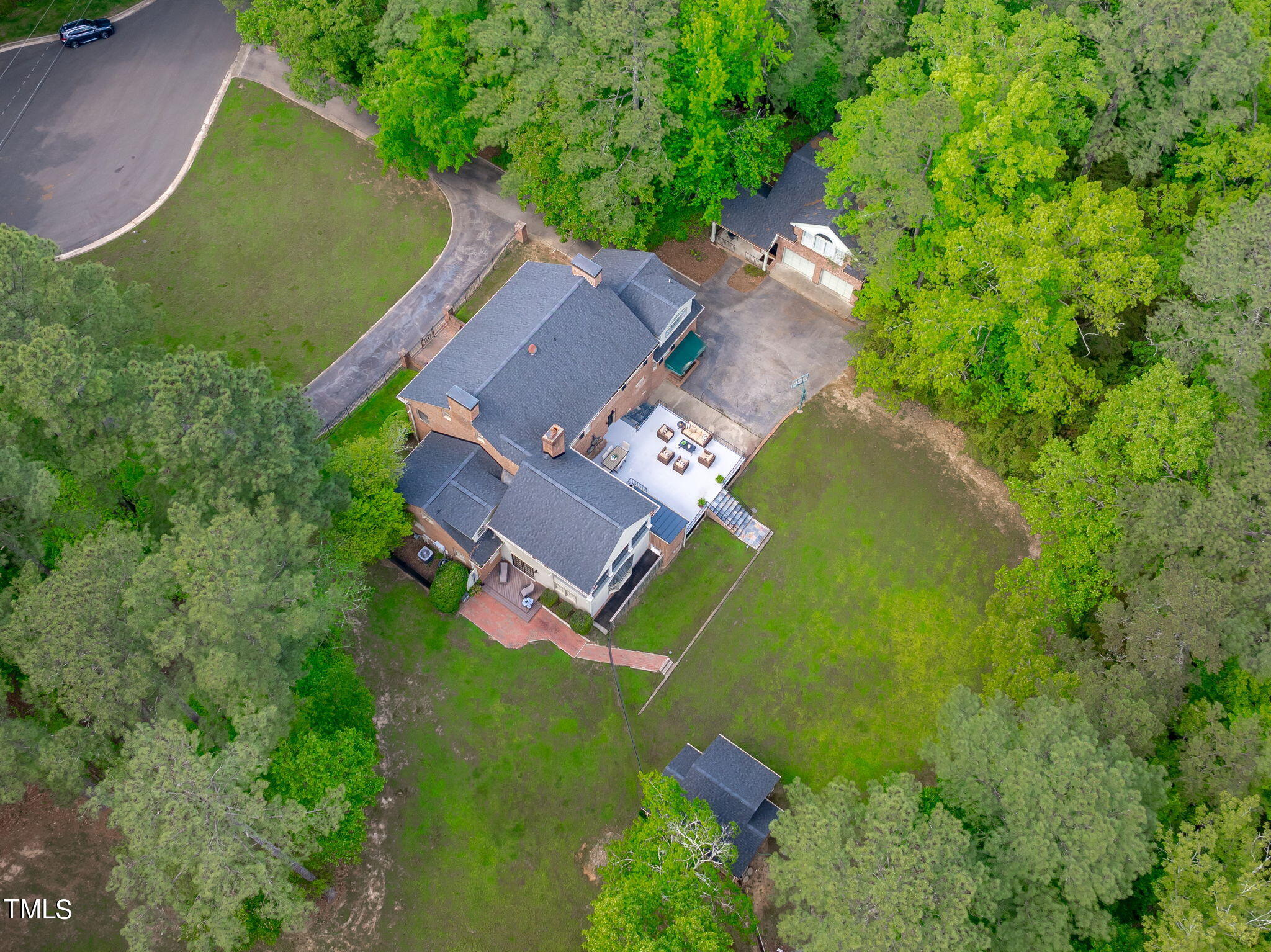 3919 Regent Road