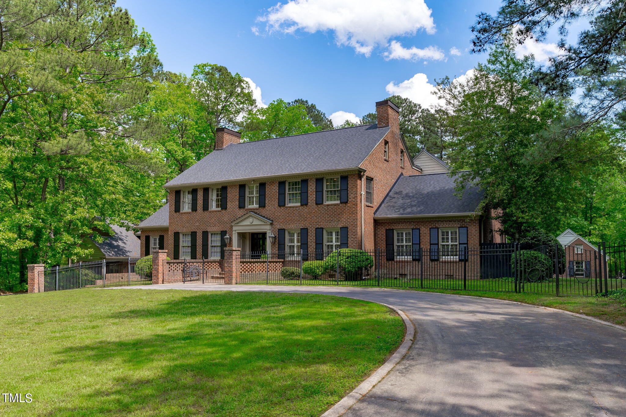 3919 Regent Road