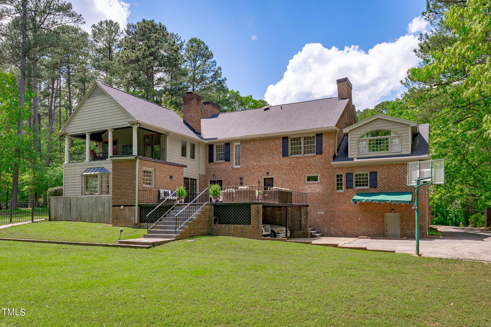 3919 Regent Road