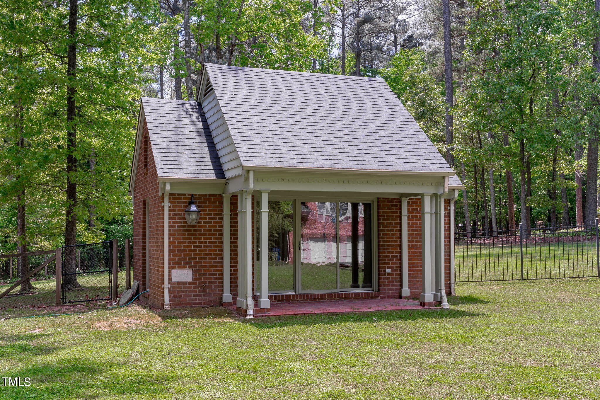 3919 Regent Road