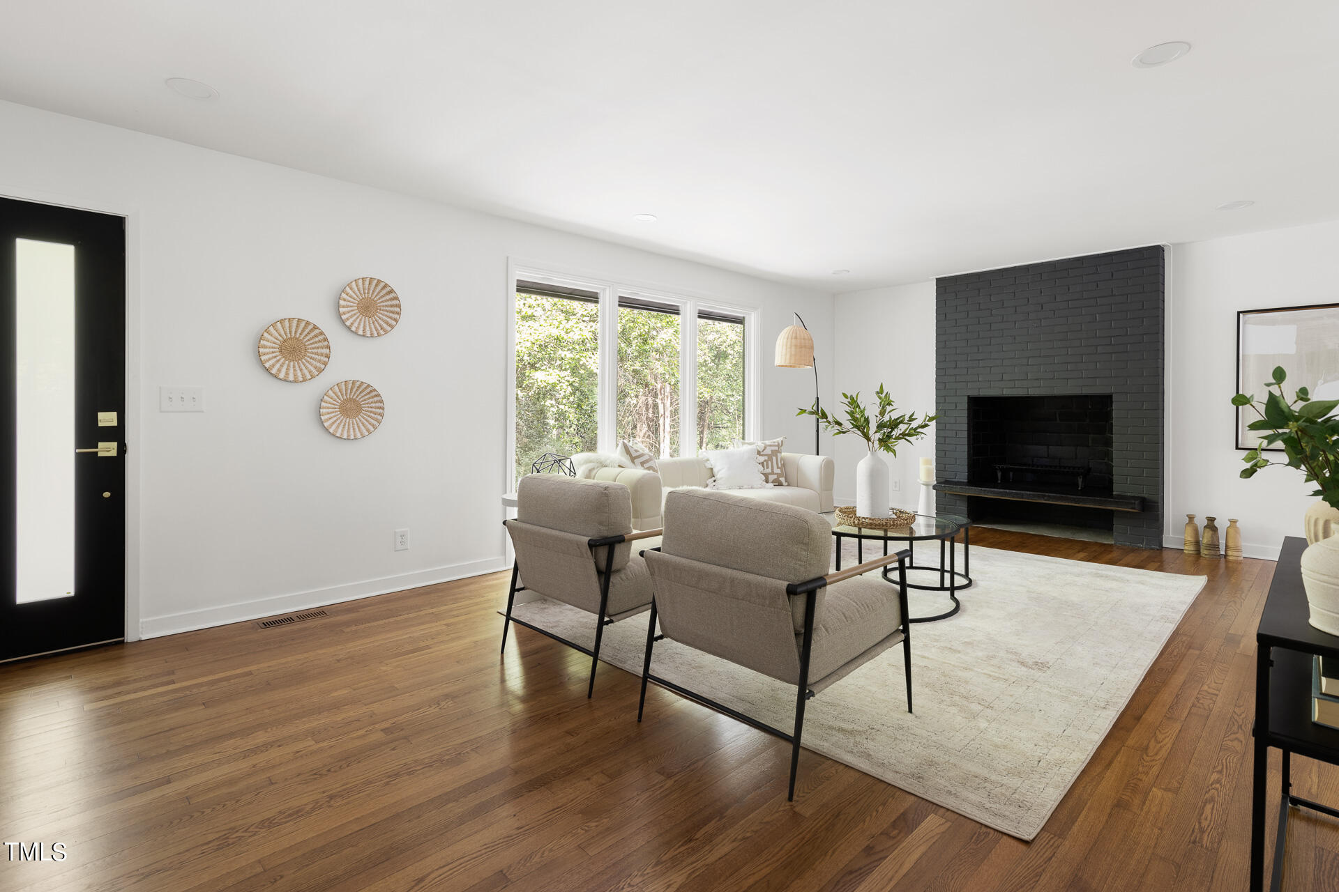 311 N Estes Drive