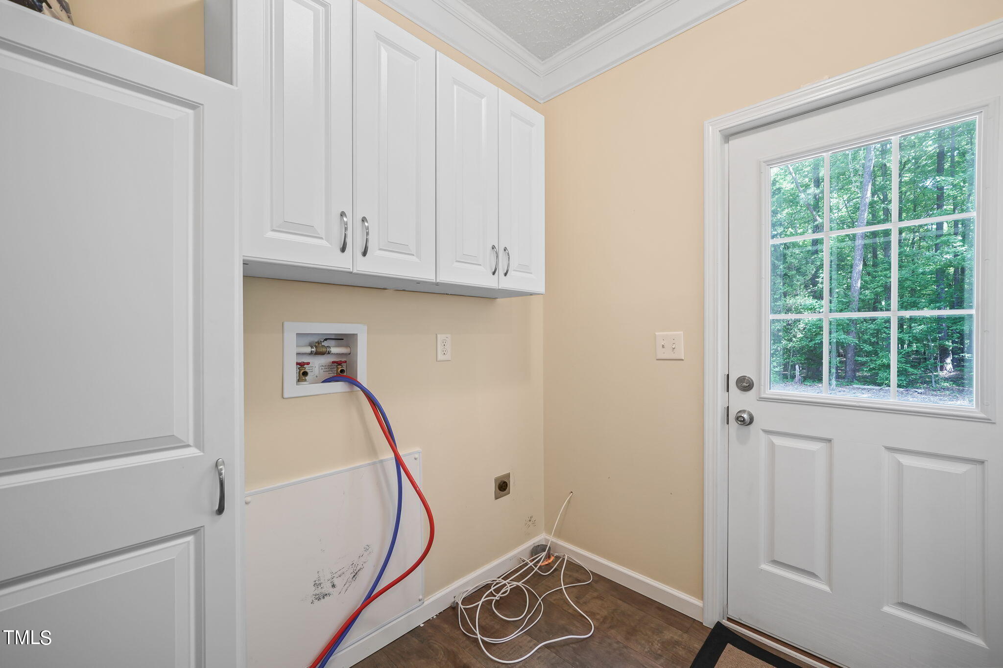 435 Dorcurt Hills Road