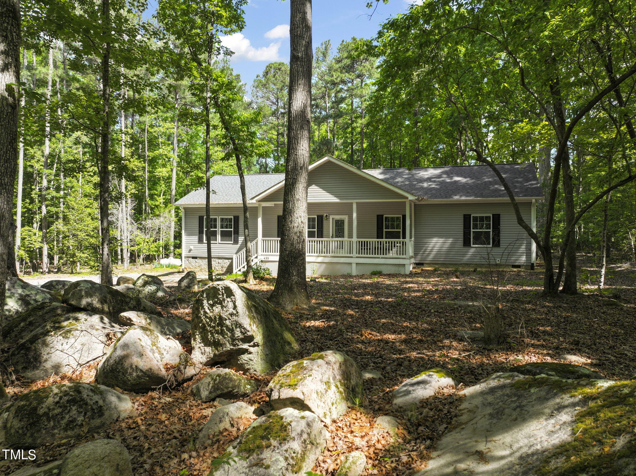 435 Dorcurt Hills Road