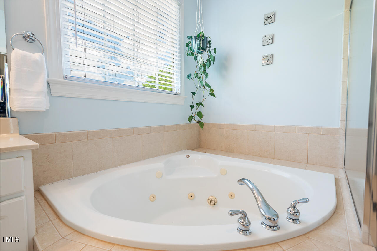 414 Hogan Woods Circle