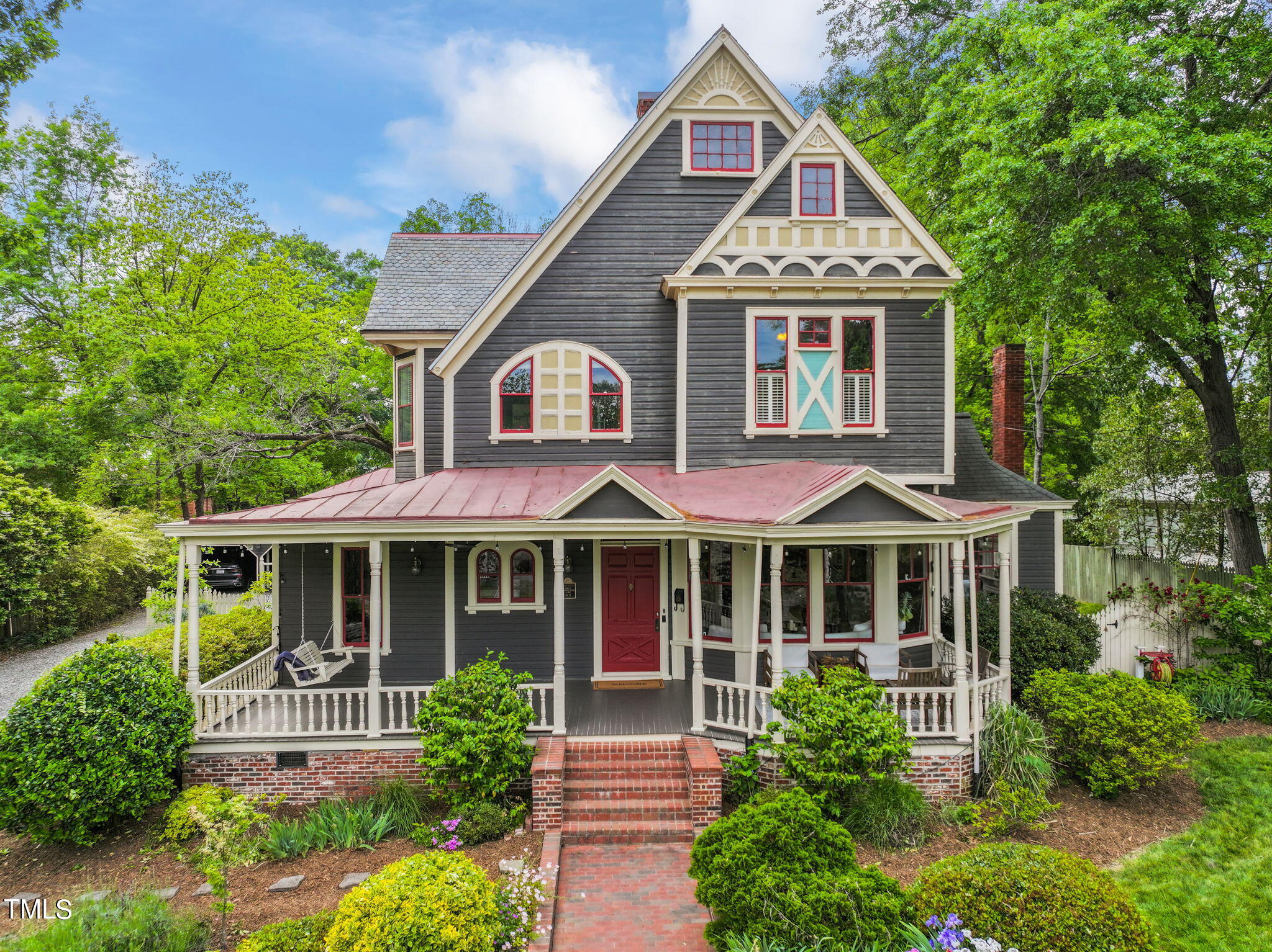 911 N Mangum Street