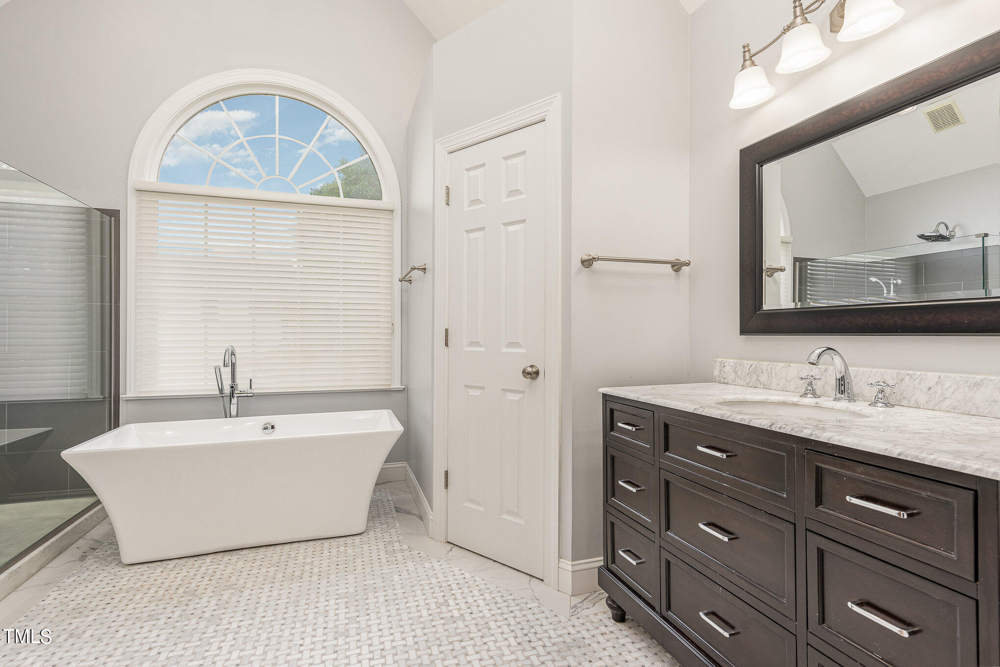 4310 Pine Bark Trail