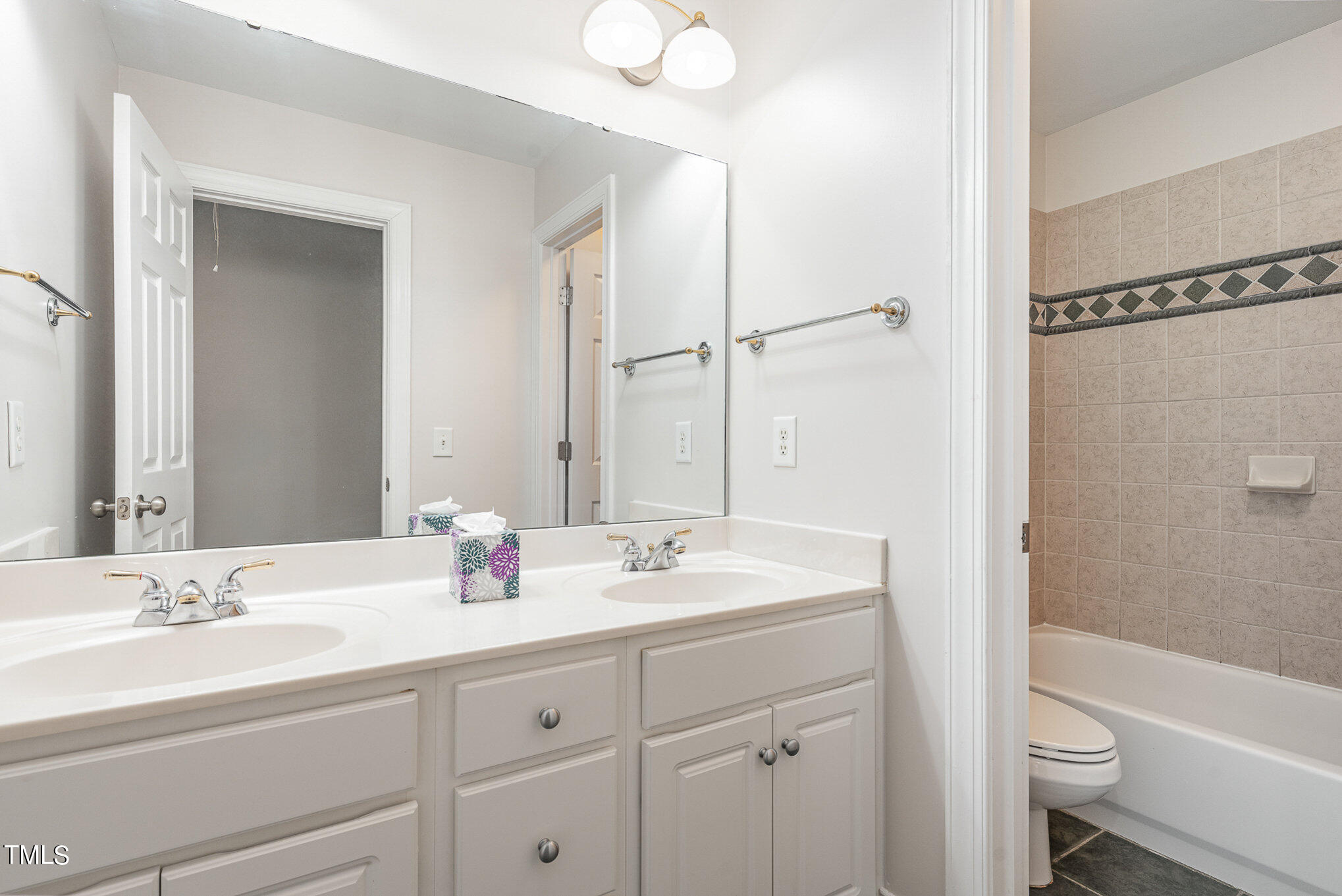 4310 Pine Bark Trail