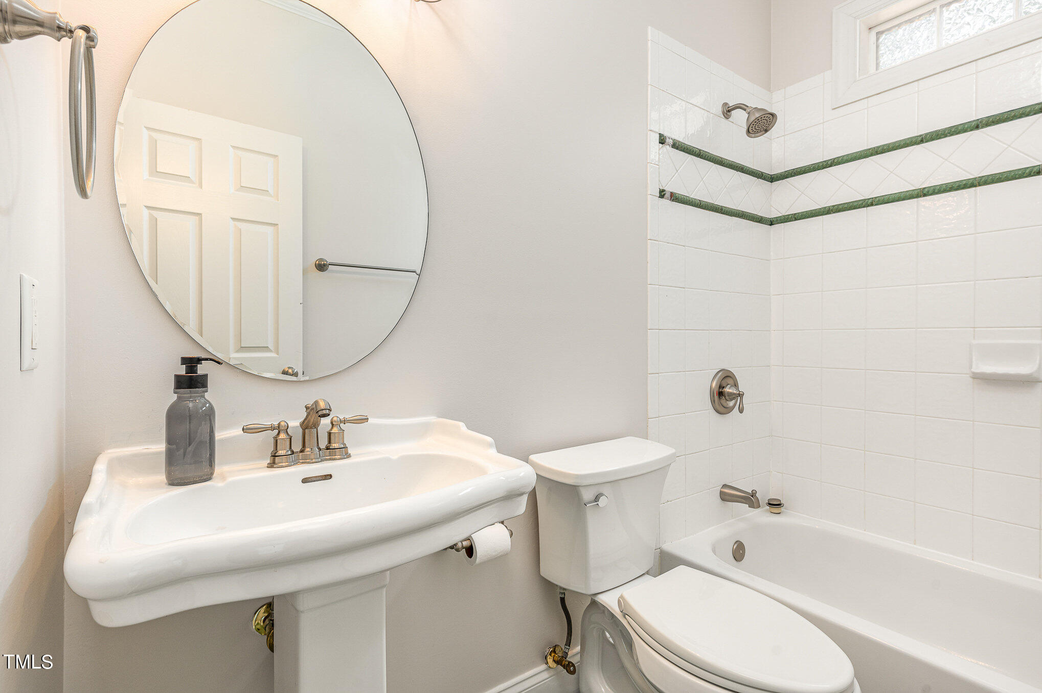 4310 Pine Bark Trail