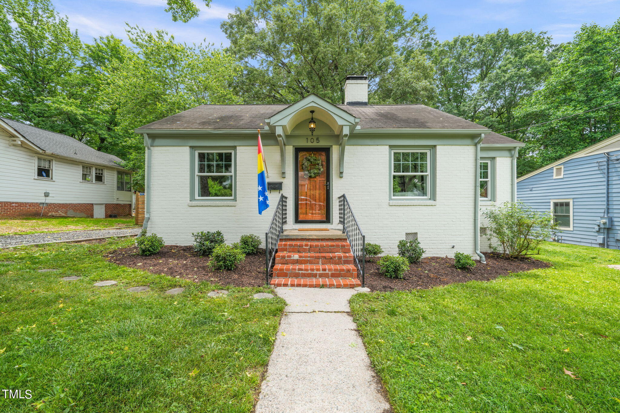 105 W Maynard Avenue